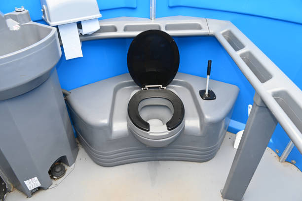 Best Best portable toilet rental  in Clive, IA