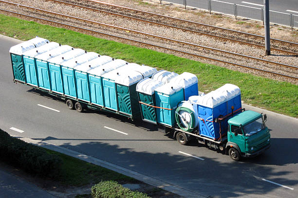 Best Portable toilet rental cost  in Clive, IA