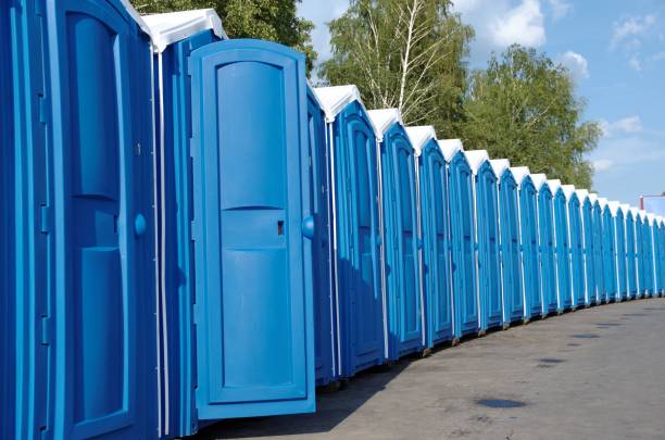 Best Temporary restroom rental  in Clive, IA
